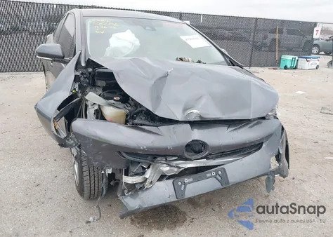 2017 Toyota Prius Three z USA, uszkodzony, nr VIN JTDKARFUXH3532869